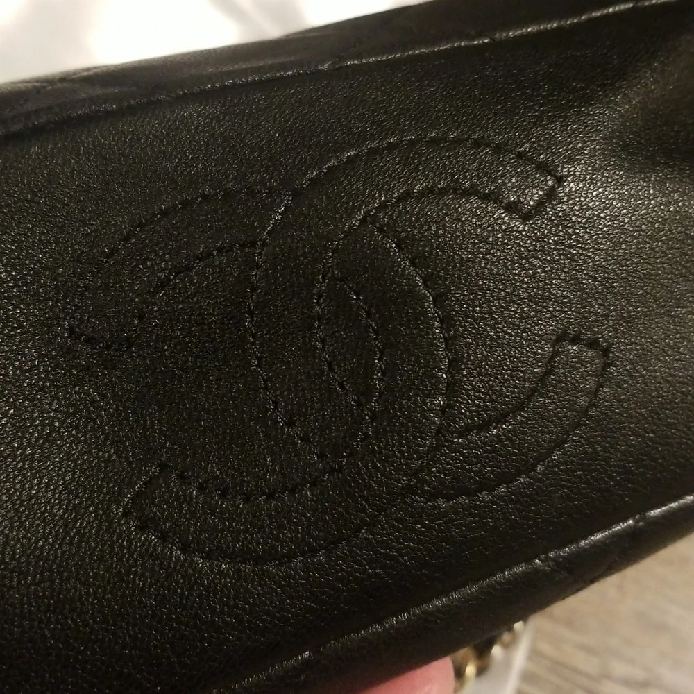 CHANEL Crossbody My Crush Vanity Lambskin Quilted Black Gold Bijoux Chain Handle - Picture 10 of 17